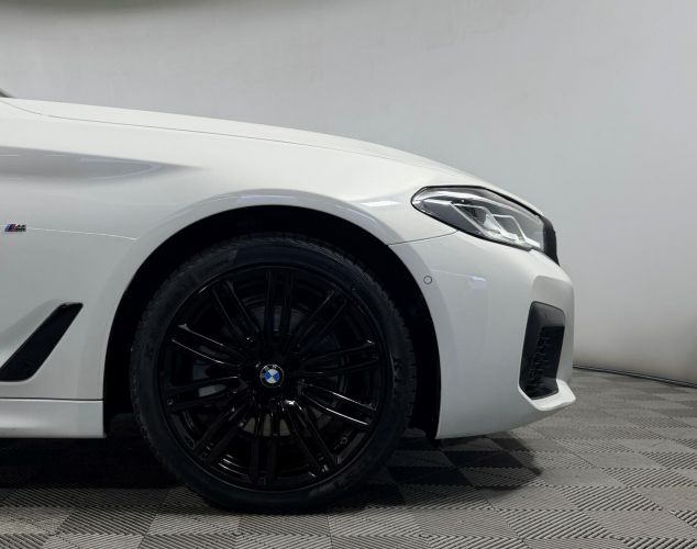 BMW 5 серия  