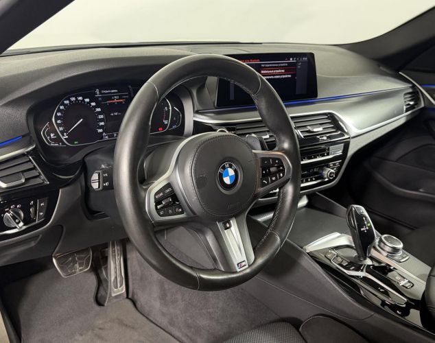 BMW 5 серия  