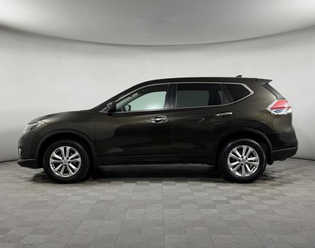 Nissan X-Trail  LE High