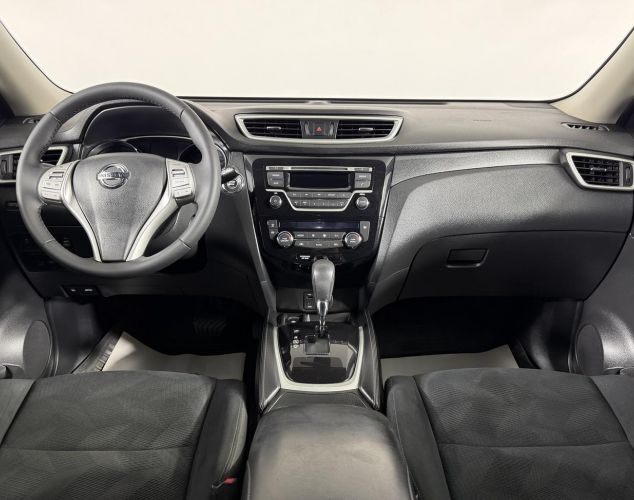 Nissan X-Trail  LE High