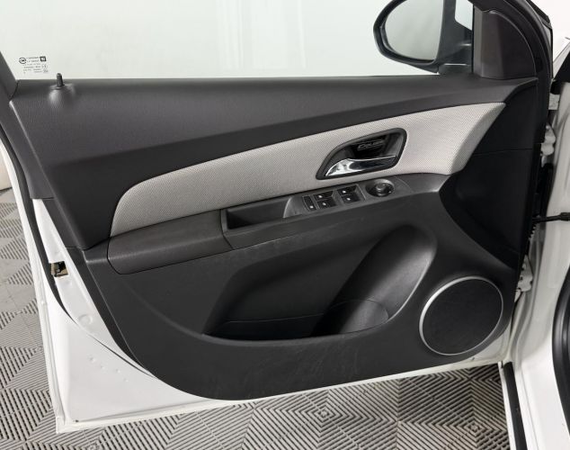Chevrolet NAV Cruze  LS