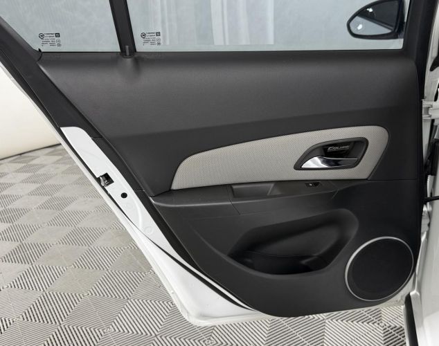 Chevrolet NAV Cruze  LS