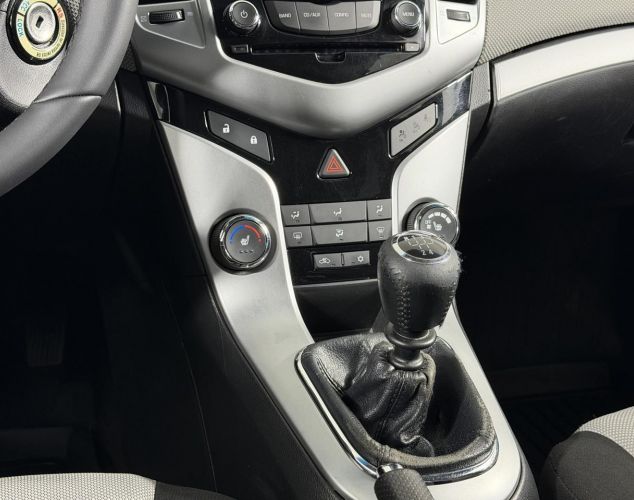 Chevrolet NAV Cruze  LS