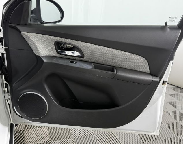 Chevrolet NAV Cruze  LS