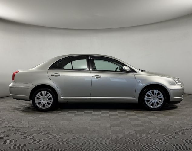 Toyota Avensis  Базовая