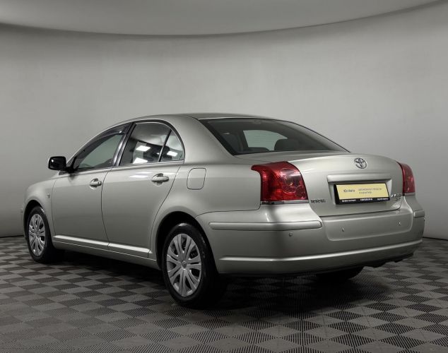 Toyota Avensis  Базовая