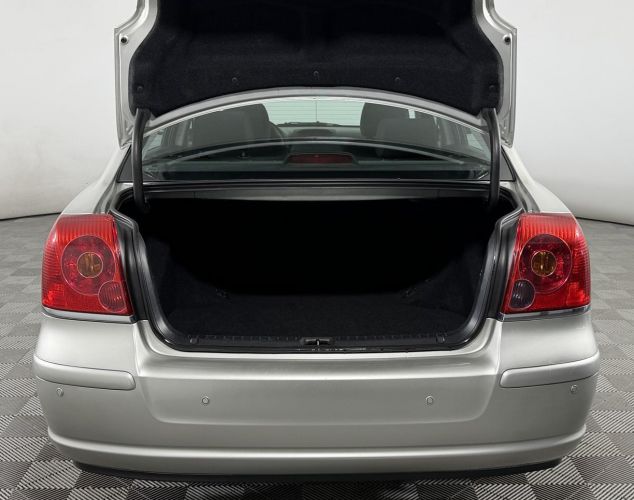 Toyota Avensis  Базовая