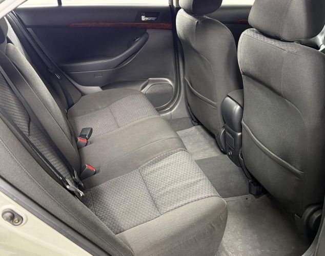 Toyota Avensis  Базовая