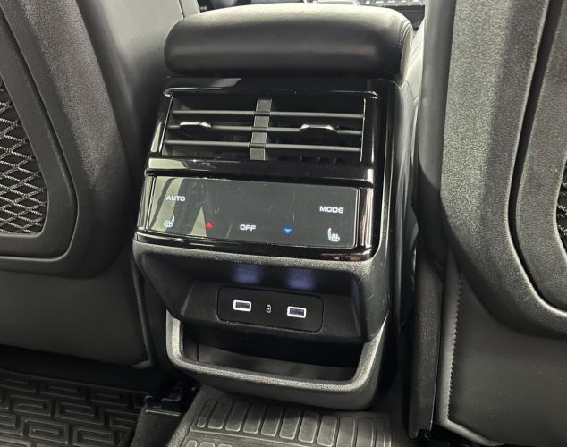 Geely Monjaro  
