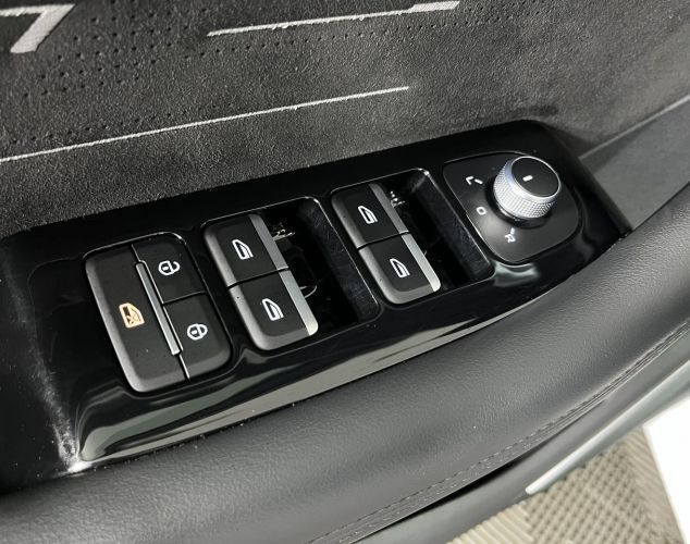 Geely Monjaro  Flagship 8AT