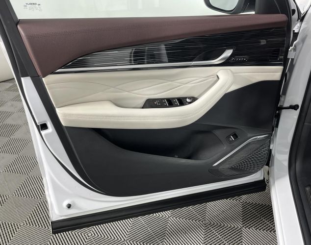 Geely Monjaro  