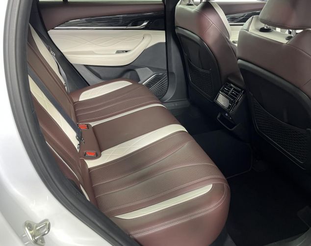Geely Monjaro  