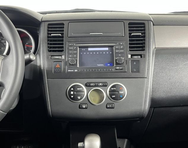 Nissan Tiida  