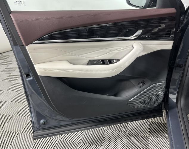 Geely Monjaro  