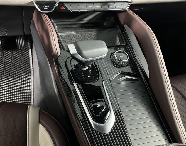 Geely Monjaro  