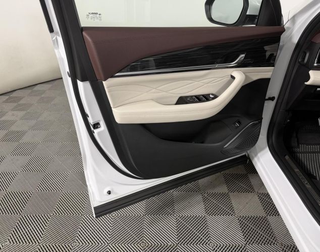 Geely Monjaro  