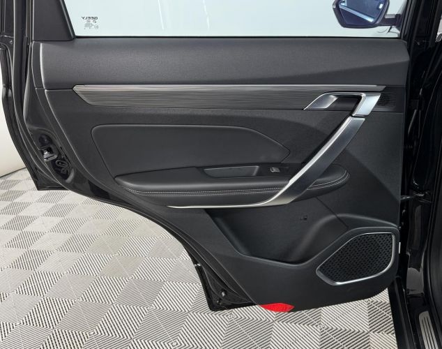 Geely Atlas Pro  