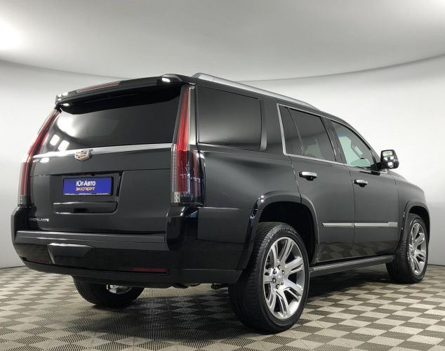 Cadillac Escalade  Luxury