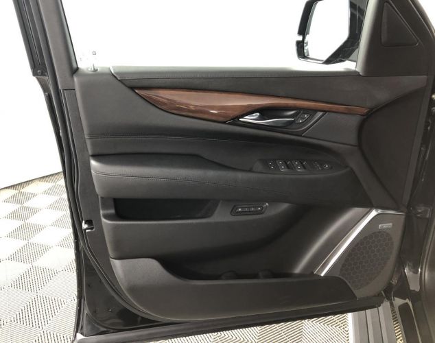 Cadillac Escalade  Luxury